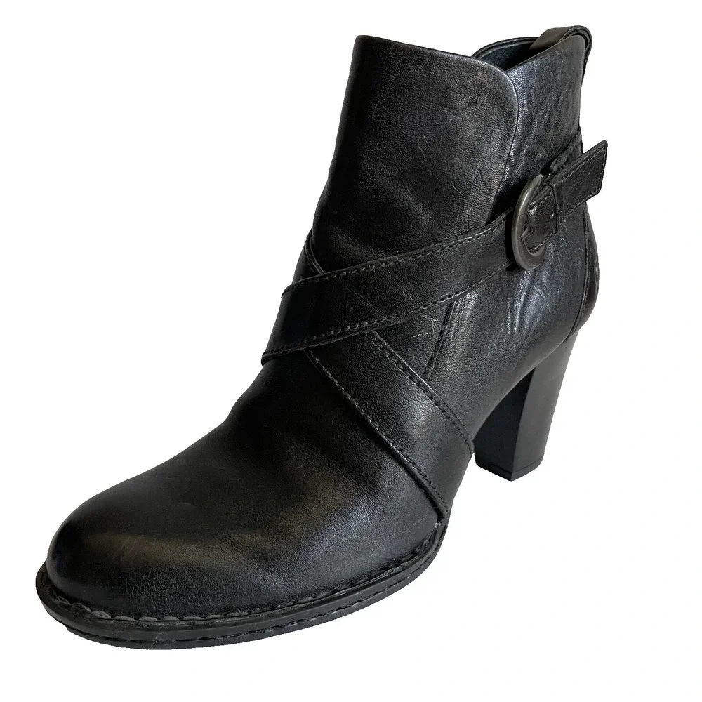 Born Women's Black Leather Boots Buckle Stack Heels Side Zip‎ W31647, Size 7.5